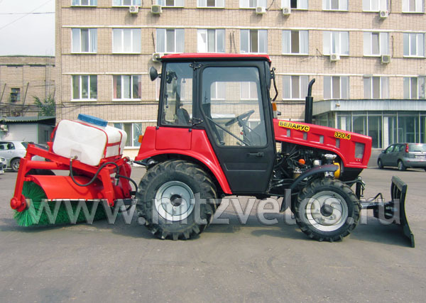 Коммунальная машина КМ-320БГ