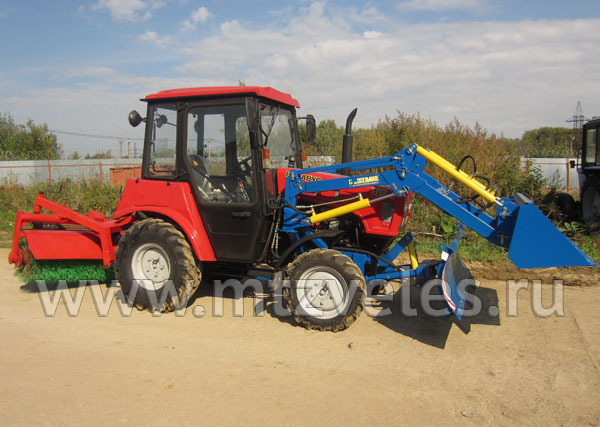 Коммунальная машина ПФС-320БКУ