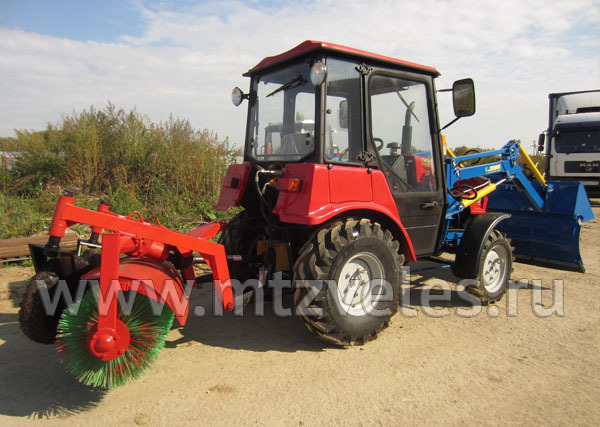 Коммунальная машина ПФС-320БКУ